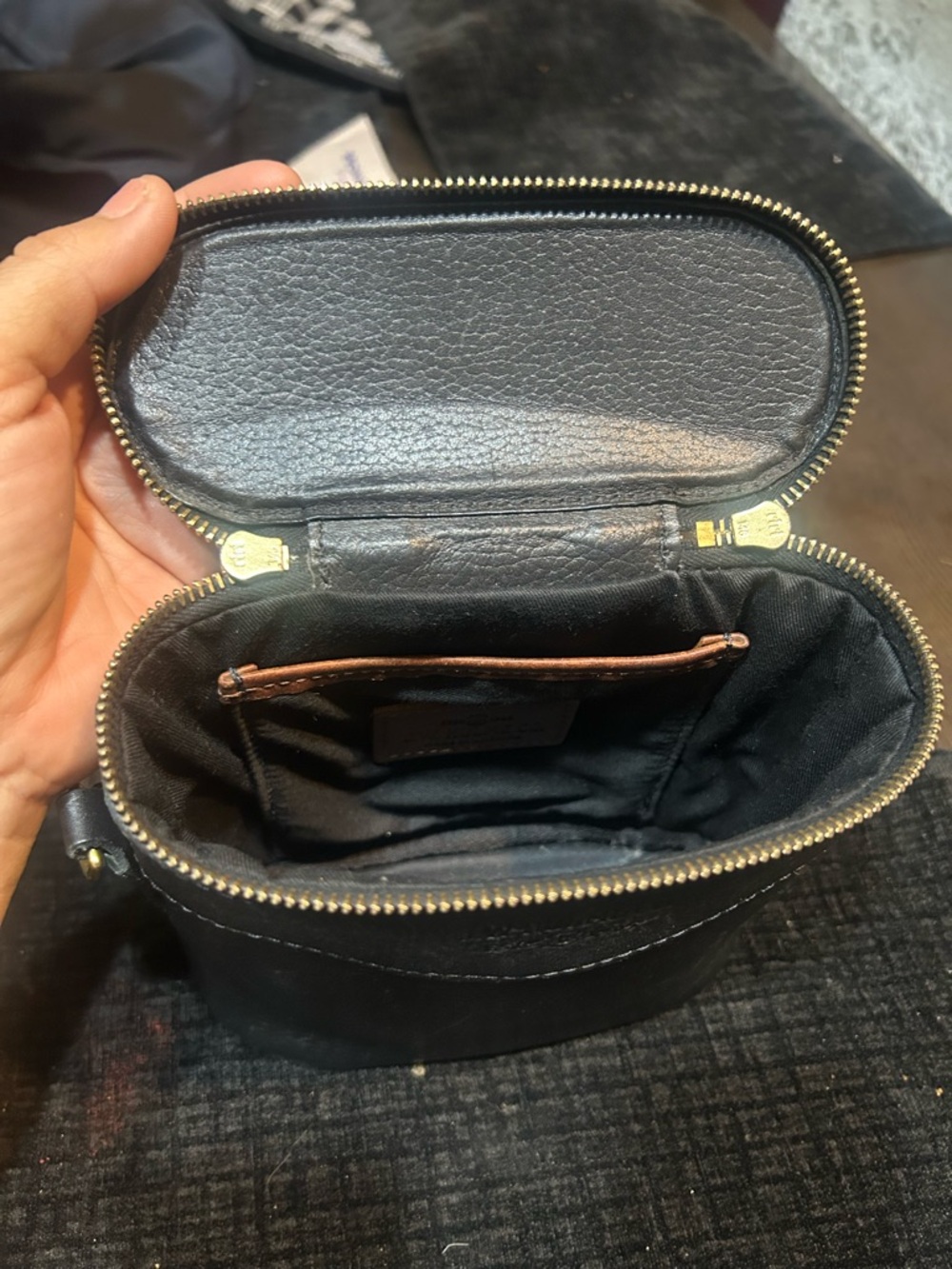 The Black Pebbled Leather Camera Bag with Gold Hardware - Picture 6 of 14